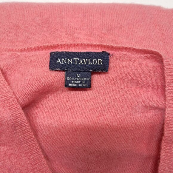 Ann Taylor 100% Cashmere V Neck Pink Long Sleeve Sweater Medium - Picture 7 of 7